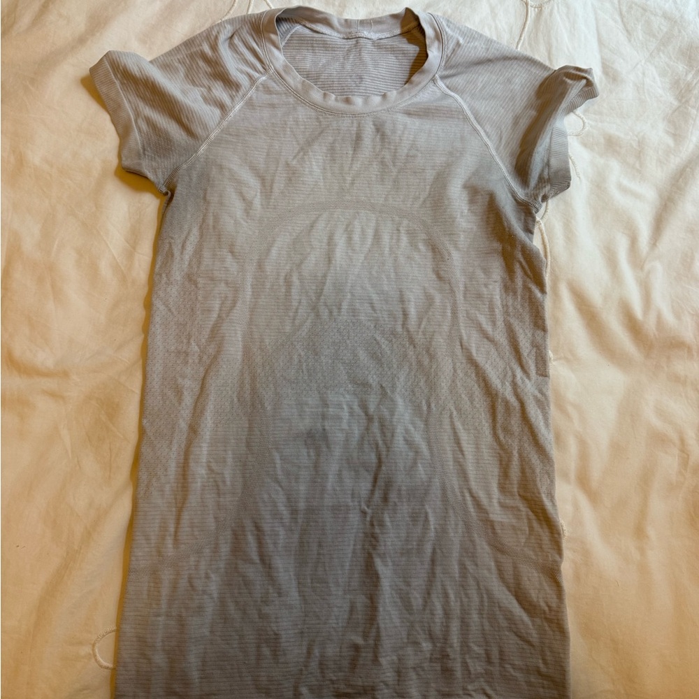 Gray Short Sleeve Athletic Shirt Lululemon (size 4)